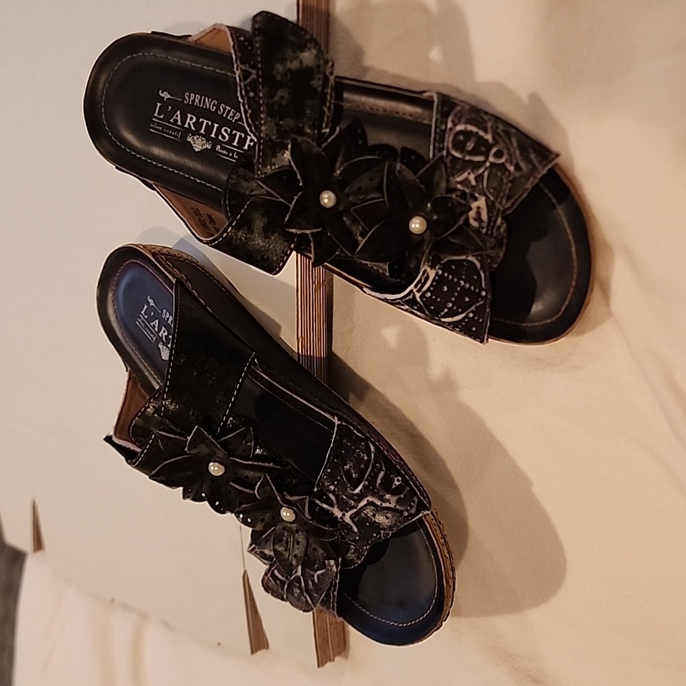 L'Artiste Spring Step Sandals